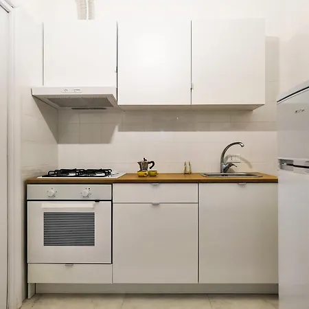 Cozy Corner In City Center アパート イスキア島